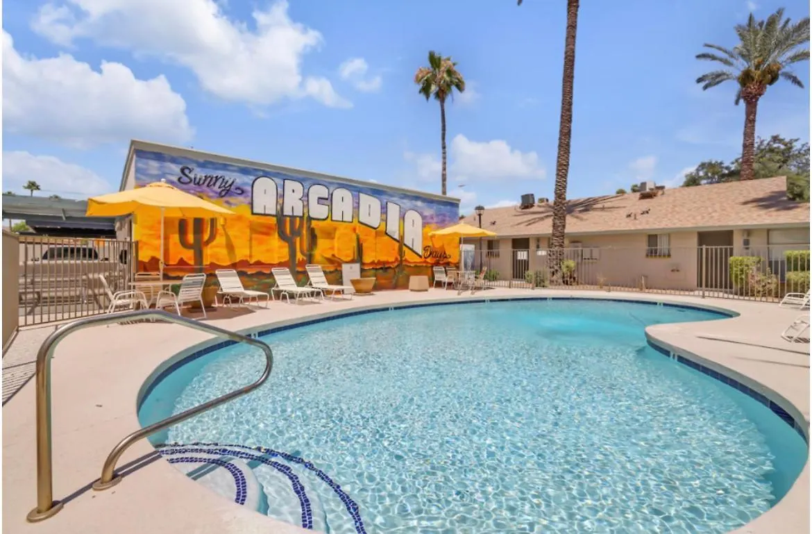 Cozy Suite W Pool And Free Parking At Phoenix 0*,
