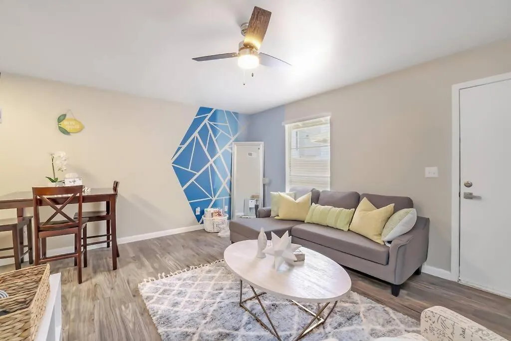 Apartment Cozy Suite W Pool And Free Parking At Phoenix United States